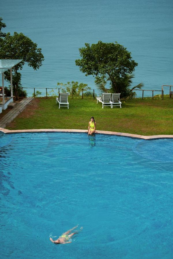 ורקלה Elixir Cliff Beach Resort And Spa מראה חיצוני תמונה
